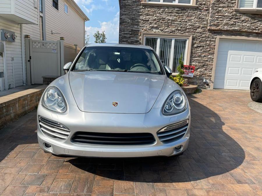 Used 2013 Porsche Cayenne in Jersey City, New Jersey | Car Valley Group. Jersey City, New Jersey
