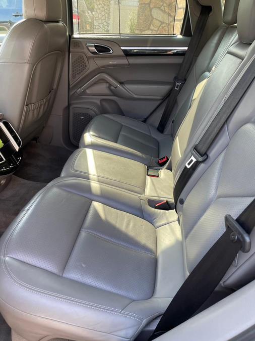 2013 Porsche Cayenne AWD 4dr Tiptronic, available for sale in Jersey City, New Jersey | Car Valley Group. Jersey City, New Jersey 2013 Porsche Cayenne AWD 4dr Tiptronic, available for sale in Jersey City, New Jersey | Car Valley Group. Jersey City, New Jersey