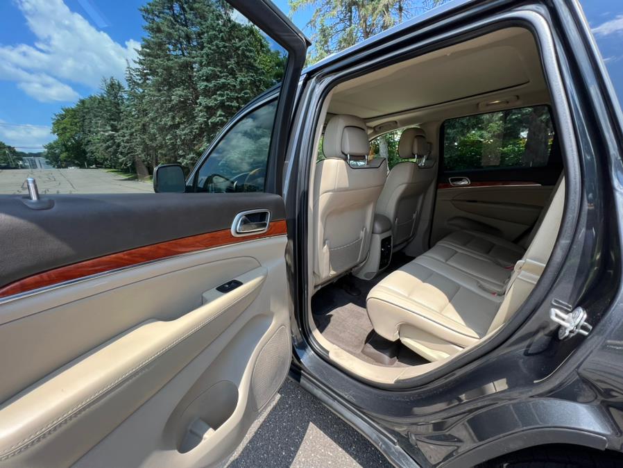 2011 Jeep Grand Cherokee 4WD 4dr Overland, available for sale in Waterbury, Connecticut | Platinum Auto Care. Waterbury, Connecticut 2011 Jeep Grand Cherokee 4WD 4dr Overland, available for sale in Waterbury, Connecticut | Platinum Auto Care. Waterbury, Connecticut