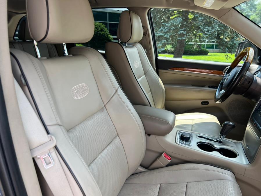2011 Jeep Grand Cherokee 4WD 4dr Overland, available for sale in Waterbury, Connecticut | Platinum Auto Care. Waterbury, Connecticut 2011 Jeep Grand Cherokee 4WD 4dr Overland, available for sale in Waterbury, Connecticut | Platinum Auto Care. Waterbury, Connecticut