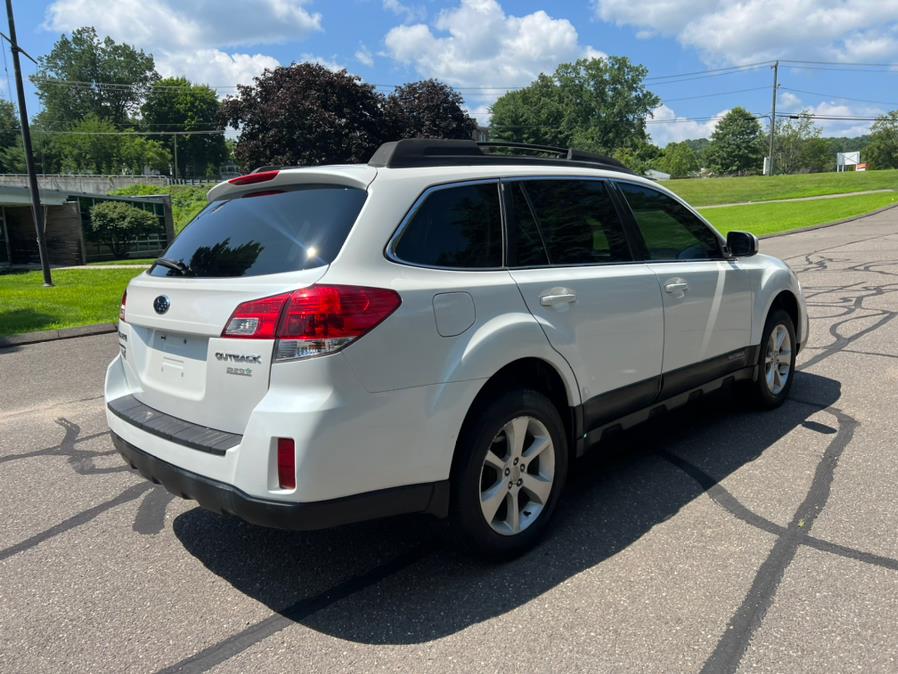 2013 Subaru Outback 4dr Wgn H4 Auto 2.5i Premium, available for sale in Waterbury, Connecticut | Platinum Auto Care. Waterbury, Connecticut 2013 Subaru Outback 4dr Wgn H4 Auto 2.5i Premium, available for sale in Waterbury, Connecticut | Platinum Auto Care. Waterbury, Connecticut