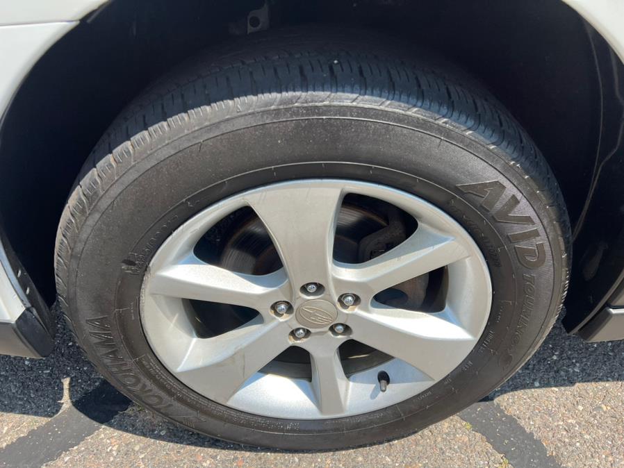 2013 Subaru Outback 4dr Wgn H4 Auto 2.5i Premium, available for sale in Waterbury, Connecticut | Platinum Auto Care. Waterbury, Connecticut 2013 Subaru Outback 4dr Wgn H4 Auto 2.5i Premium, available for sale in Waterbury, Connecticut | Platinum Auto Care. Waterbury, Connecticut