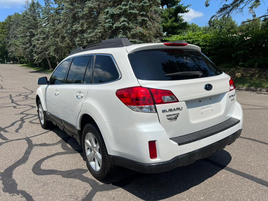 2013 Subaru Outback 4dr Wgn H4 Auto 2.5i Premium, available for sale in Waterbury, Connecticut | Platinum Auto Care. Waterbury, Connecticut 2013 Subaru Outback 4dr Wgn H4 Auto 2.5i Premium, available for sale in Waterbury, Connecticut | Platinum Auto Care. Waterbury, Connecticut