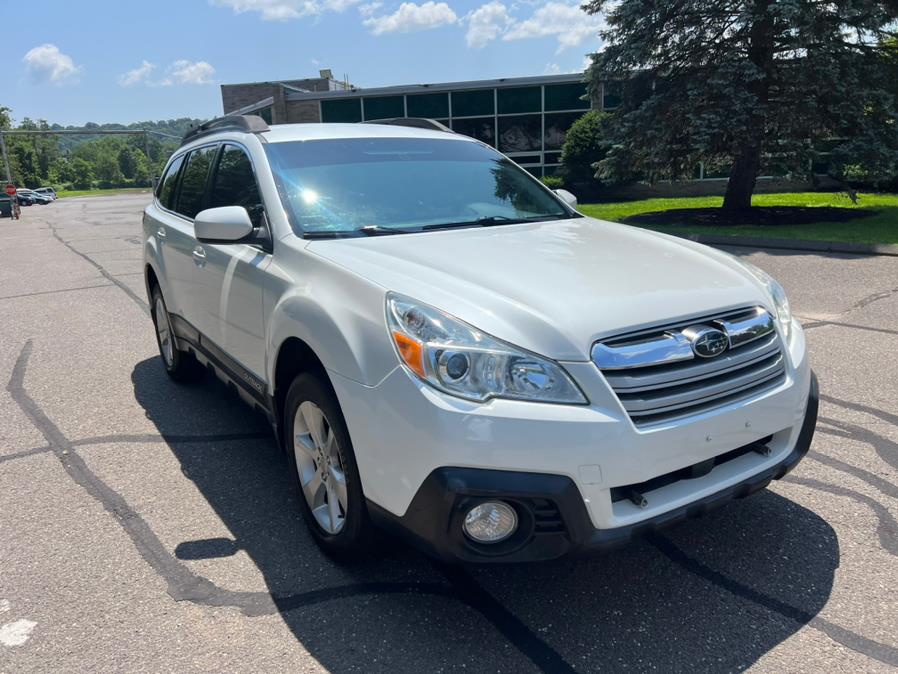 2013 Subaru Outback 4dr Wgn H4 Auto 2.5i Premium, available for sale in Waterbury, Connecticut | Platinum Auto Care. Waterbury, Connecticut 2013 Subaru Outback 4dr Wgn H4 Auto 2.5i Premium, available for sale in Waterbury, Connecticut | Platinum Auto Care. Waterbury, Connecticut