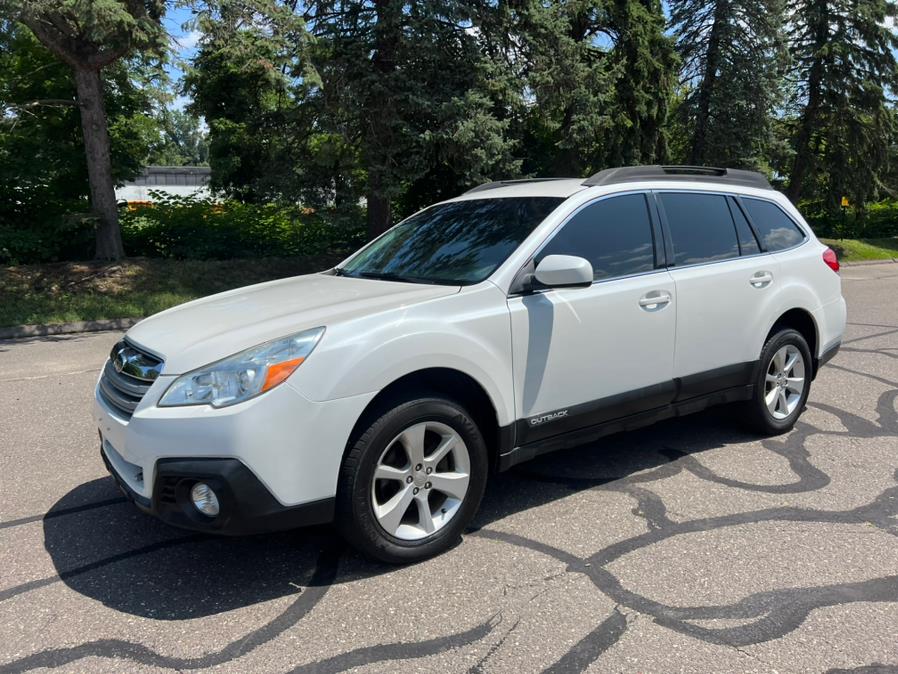 2013 Subaru Outback 4dr Wgn H4 Auto 2.5i Premium, available for sale in Waterbury, Connecticut | Platinum Auto Care. Waterbury, Connecticut 2013 Subaru Outback 4dr Wgn H4 Auto 2.5i Premium, available for sale in Waterbury, Connecticut | Platinum Auto Care. Waterbury, Connecticut