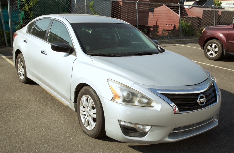 2014 Nissan Altima 4dr Sdn I4 2.5 S, available for sale in West Babylon, New York | Boss Auto Sales. West Babylon, New York 2014 Nissan Altima 4dr Sdn I4 2.5 S, available for sale in West Babylon, New York | Boss Auto Sales. West Babylon, New York
