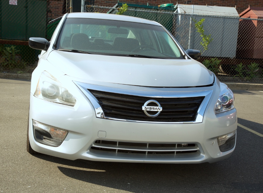 2014 Nissan Altima 4dr Sdn I4 2.5 S, available for sale in West Babylon, New York | Boss Auto Sales. West Babylon, New York