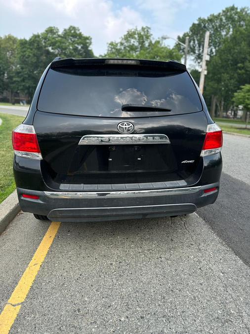 2012 Toyota Highlander 4WD 4dr V6 (Natl), available for sale in Jersey City, New Jersey | Car Valley Group. Jersey City, New Jersey 2012 Toyota Highlander 4WD 4dr V6 (Natl), available for sale in Jersey City, New Jersey | Car Valley Group. Jersey City, New Jersey