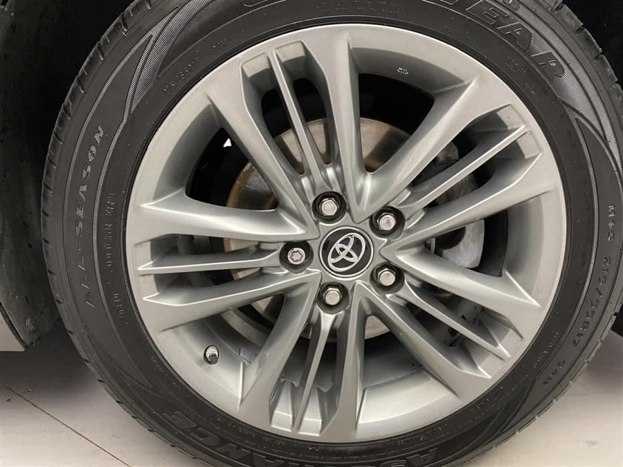 2017 Toyota Camry SE, available for sale in Naugatuck, Connecticut | J&M Automotive Sls&Svc LLC. Naugatuck, Connecticut 2017 Toyota Camry SE, available for sale in Naugatuck, Connecticut | J&M Automotive Sls&Svc LLC. Naugatuck, Connecticut