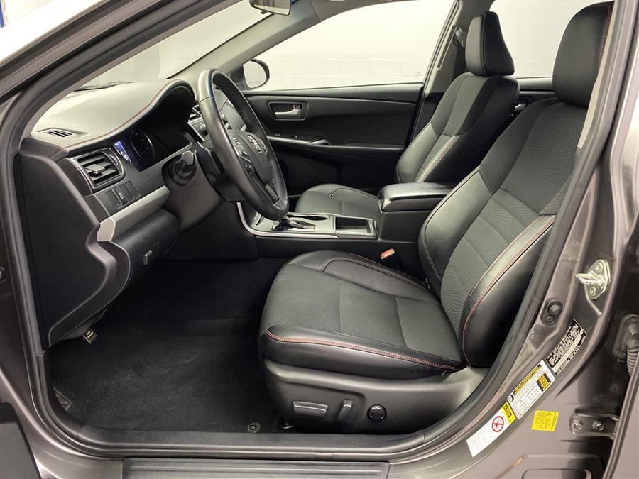 2017 Toyota Camry SE, available for sale in Naugatuck, Connecticut | J&M Automotive Sls&Svc LLC. Naugatuck, Connecticut 2017 Toyota Camry SE, available for sale in Naugatuck, Connecticut | J&M Automotive Sls&Svc LLC. Naugatuck, Connecticut