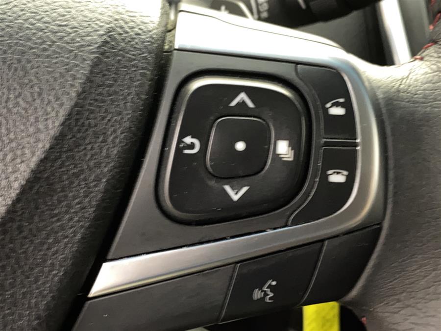 2017 Toyota Camry SE, available for sale in Naugatuck, Connecticut | J&M Automotive Sls&Svc LLC. Naugatuck, Connecticut 2017 Toyota Camry SE, available for sale in Naugatuck, Connecticut | J&M Automotive Sls&Svc LLC. Naugatuck, Connecticut