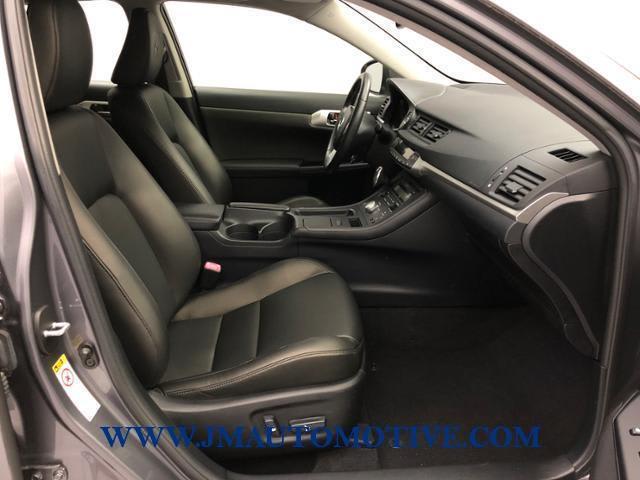 2013 Lexus Ct 200h Hybrid, available for sale in Naugatuck, Connecticut | J&M Automotive Sls&Svc LLC. Naugatuck, Connecticut 2013 Lexus Ct 200h Hybrid, available for sale in Naugatuck, Connecticut | J&M Automotive Sls&Svc LLC. Naugatuck, Connecticut
