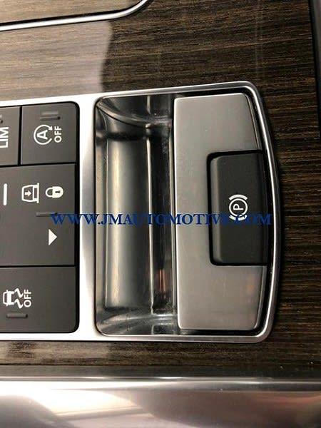 2017 Land Rover Range Rover Sport HSE, available for sale in Naugatuck, Connecticut | J&M Automotive Sls&Svc LLC. Naugatuck, Connecticut 2017 Land Rover Range Rover Sport HSE, available for sale in Naugatuck, Connecticut | J&M Automotive Sls&Svc LLC. Naugatuck, Connecticut