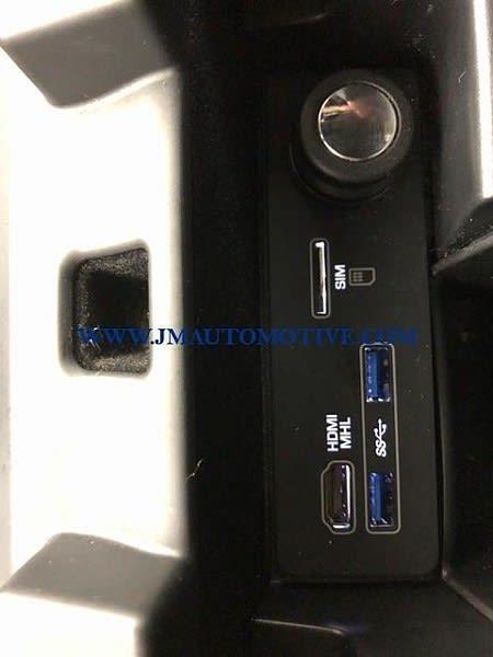 2017 Land Rover Range Rover Sport HSE, available for sale in Naugatuck, Connecticut | J&M Automotive Sls&Svc LLC. Naugatuck, Connecticut 2017 Land Rover Range Rover Sport HSE, available for sale in Naugatuck, Connecticut | J&M Automotive Sls&Svc LLC. Naugatuck, Connecticut