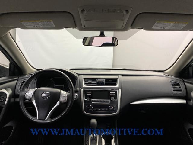 2017 Nissan Altima 2.5 SV, available for sale in Naugatuck, Connecticut | J&M Automotive Sls&Svc LLC. Naugatuck, Connecticut 2017 Nissan Altima 2.5 SV, available for sale in Naugatuck, Connecticut | J&M Automotive Sls&Svc LLC. Naugatuck, Connecticut