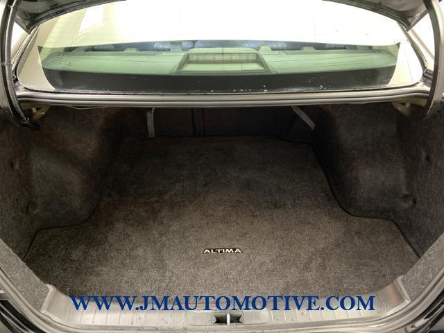 2017 Nissan Altima 2.5 SV, available for sale in Naugatuck, Connecticut | J&M Automotive Sls&Svc LLC. Naugatuck, Connecticut 2017 Nissan Altima 2.5 SV, available for sale in Naugatuck, Connecticut | J&M Automotive Sls&Svc LLC. Naugatuck, Connecticut