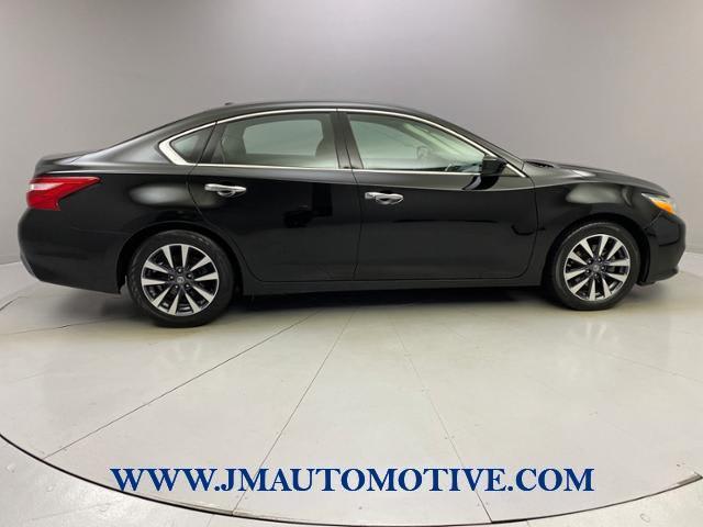 2017 Nissan Altima 2.5 SV, available for sale in Naugatuck, Connecticut | J&M Automotive Sls&Svc LLC. Naugatuck, Connecticut 2017 Nissan Altima 2.5 SV, available for sale in Naugatuck, Connecticut | J&M Automotive Sls&Svc LLC. Naugatuck, Connecticut