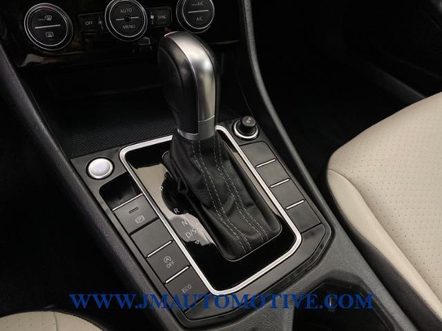 2019 Volkswagen Jetta R-Line, available for sale in Naugatuck, Connecticut | J&M Automotive Sls&Svc LLC. Naugatuck, Connecticut 2019 Volkswagen Jetta R-Line, available for sale in Naugatuck, Connecticut | J&M Automotive Sls&Svc LLC. Naugatuck, Connecticut