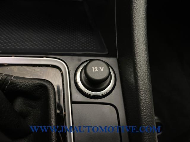 2019 Volkswagen Jetta R-Line, available for sale in Naugatuck, Connecticut | J&M Automotive Sls&Svc LLC. Naugatuck, Connecticut 2019 Volkswagen Jetta R-Line, available for sale in Naugatuck, Connecticut | J&M Automotive Sls&Svc LLC. Naugatuck, Connecticut