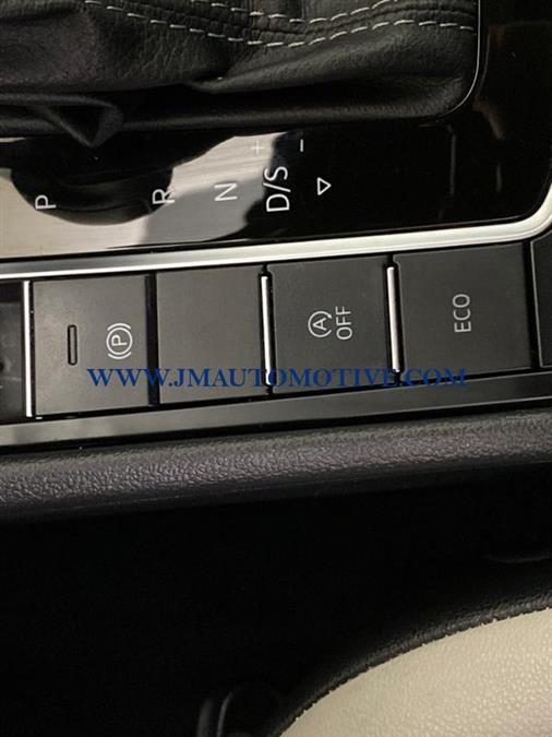 2019 Volkswagen Jetta R-Line, available for sale in Naugatuck, Connecticut | J&M Automotive Sls&Svc LLC. Naugatuck, Connecticut 2019 Volkswagen Jetta R-Line, available for sale in Naugatuck, Connecticut | J&M Automotive Sls&Svc LLC. Naugatuck, Connecticut