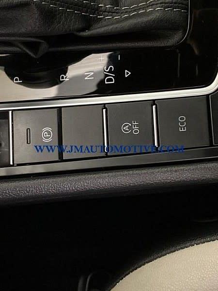2019 Volkswagen Jetta R-Line, available for sale in Naugatuck, Connecticut | J&M Automotive Sls&Svc LLC. Naugatuck, Connecticut 2019 Volkswagen Jetta R-Line, available for sale in Naugatuck, Connecticut | J&M Automotive Sls&Svc LLC. Naugatuck, Connecticut