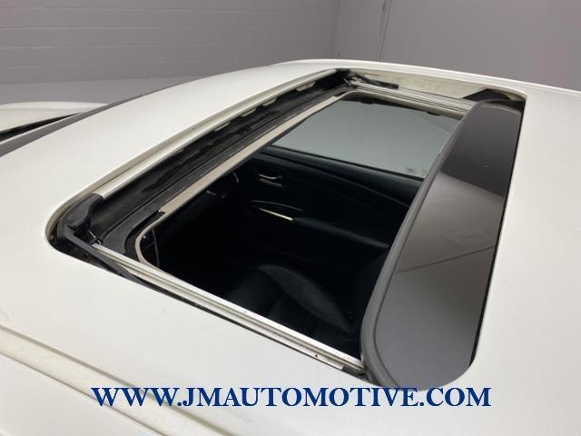 2016 Toyota Avalon XLE Plus, available for sale in Naugatuck, Connecticut | J&M Automotive Sls&Svc LLC. Naugatuck, Connecticut 2016 Toyota Avalon XLE Plus, available for sale in Naugatuck, Connecticut | J&M Automotive Sls&Svc LLC. Naugatuck, Connecticut
