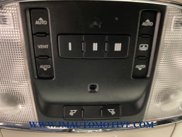2018 Chrysler 300 Limited, available for sale in Naugatuck, Connecticut | J&M Automotive Sls&Svc LLC. Naugatuck, Connecticut 2018 Chrysler 300 Limited, available for sale in Naugatuck, Connecticut | J&M Automotive Sls&Svc LLC. Naugatuck, Connecticut