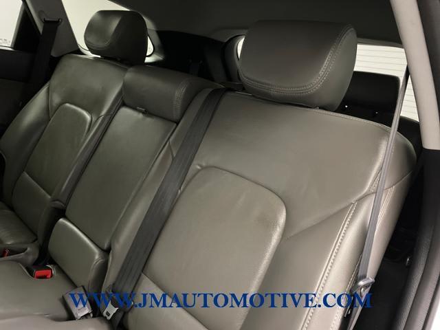 2016 Hyundai Santa Fe SE, available for sale in Naugatuck, Connecticut | J&M Automotive Sls&Svc LLC. Naugatuck, Connecticut 2016 Hyundai Santa Fe SE, available for sale in Naugatuck, Connecticut | J&M Automotive Sls&Svc LLC. Naugatuck, Connecticut