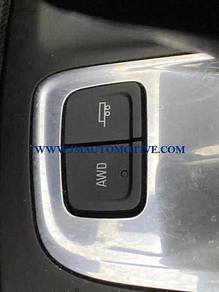 2019 Chevrolet Equinox Premier, available for sale in Naugatuck, Connecticut | J&M Automotive Sls&Svc LLC. Naugatuck, Connecticut 2019 Chevrolet Equinox Premier, available for sale in Naugatuck, Connecticut | J&M Automotive Sls&Svc LLC. Naugatuck, Connecticut