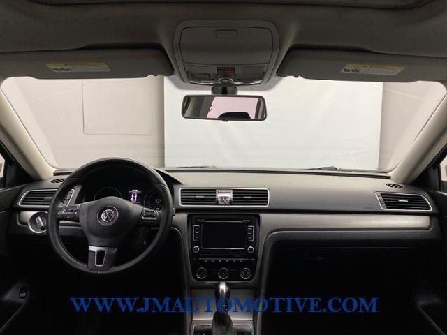 2015 Volkswagen Passat 2.0L TDI SE w/Sunroof, available for sale in Naugatuck, Connecticut | J&M Automotive Sls&Svc LLC. Naugatuck, Connecticut 2015 Volkswagen Passat 2.0L TDI SE w/Sunroof, available for sale in Naugatuck, Connecticut | J&M Automotive Sls&Svc LLC. Naugatuck, Connecticut