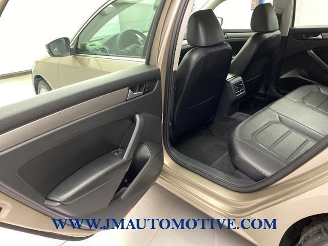 2015 Volkswagen Passat 2.0L TDI SE w/Sunroof, available for sale in Naugatuck, Connecticut | J&M Automotive Sls&Svc LLC. Naugatuck, Connecticut 2015 Volkswagen Passat 2.0L TDI SE w/Sunroof, available for sale in Naugatuck, Connecticut | J&M Automotive Sls&Svc LLC. Naugatuck, Connecticut