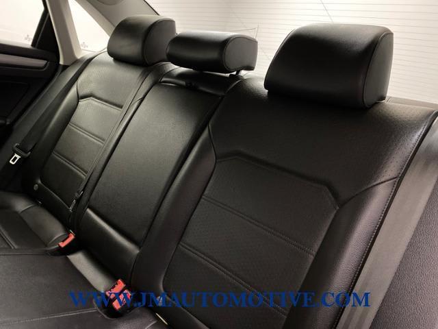 2015 Volkswagen Passat 2.0L TDI SE w/Sunroof, available for sale in Naugatuck, Connecticut | J&M Automotive Sls&Svc LLC. Naugatuck, Connecticut 2015 Volkswagen Passat 2.0L TDI SE w/Sunroof, available for sale in Naugatuck, Connecticut | J&M Automotive Sls&Svc LLC. Naugatuck, Connecticut