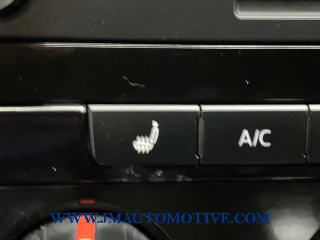 2015 Volkswagen Passat 2.0L TDI SE w/Sunroof, available for sale in Naugatuck, Connecticut | J&M Automotive Sls&Svc LLC. Naugatuck, Connecticut 2015 Volkswagen Passat 2.0L TDI SE w/Sunroof, available for sale in Naugatuck, Connecticut | J&M Automotive Sls&Svc LLC. Naugatuck, Connecticut