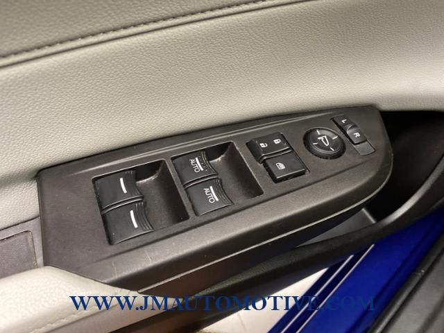 2017 Acura Ilx 4D SEDAN, available for sale in Naugatuck, Connecticut | J&M Automotive Sls&Svc LLC. Naugatuck, Connecticut 2017 Acura Ilx 4D SEDAN, available for sale in Naugatuck, Connecticut | J&M Automotive Sls&Svc LLC. Naugatuck, Connecticut
