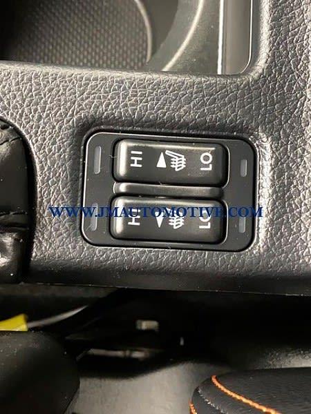 2016 Subaru Crosstrek Limited, available for sale in Naugatuck, Connecticut | J&M Automotive Sls&Svc LLC. Naugatuck, Connecticut 2016 Subaru Crosstrek Limited, available for sale in Naugatuck, Connecticut | J&M Automotive Sls&Svc LLC. Naugatuck, Connecticut