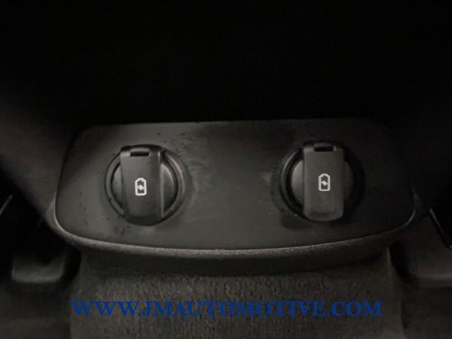 2020 Hyundai Santa Fe SE, available for sale in Naugatuck, Connecticut | J&M Automotive Sls&Svc LLC. Naugatuck, Connecticut 2020 Hyundai Santa Fe SE, available for sale in Naugatuck, Connecticut | J&M Automotive Sls&Svc LLC. Naugatuck, Connecticut