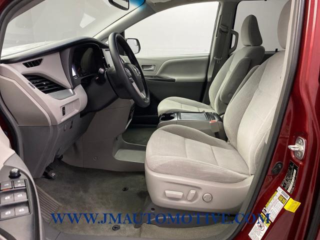 2016 Toyota Sienna LE, available for sale in Naugatuck, Connecticut | J&M Automotive Sls&Svc LLC. Naugatuck, Connecticut 2016 Toyota Sienna LE, available for sale in Naugatuck, Connecticut | J&M Automotive Sls&Svc LLC. Naugatuck, Connecticut