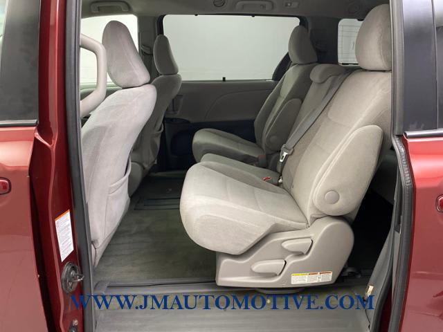 2016 Toyota Sienna LE, available for sale in Naugatuck, Connecticut | J&M Automotive Sls&Svc LLC. Naugatuck, Connecticut 2016 Toyota Sienna LE, available for sale in Naugatuck, Connecticut | J&M Automotive Sls&Svc LLC. Naugatuck, Connecticut