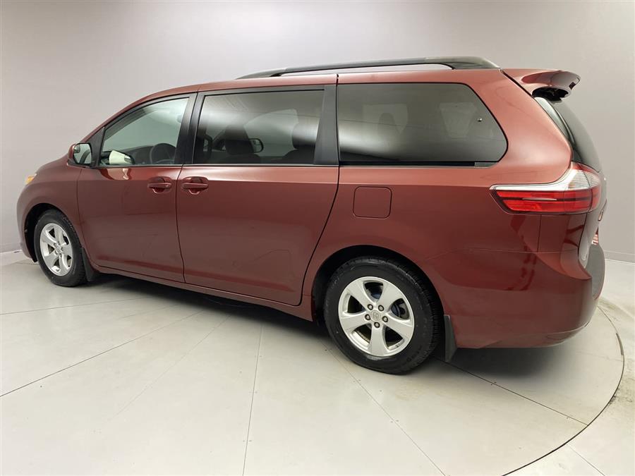 2016 Toyota Sienna LE, available for sale in Naugatuck, Connecticut | J&M Automotive Sls&Svc LLC. Naugatuck, Connecticut 2016 Toyota Sienna LE, available for sale in Naugatuck, Connecticut | J&M Automotive Sls&Svc LLC. Naugatuck, Connecticut