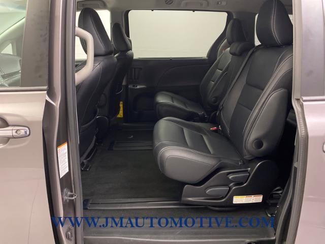 2015 Toyota Sienna SE, available for sale in Naugatuck, Connecticut | J&M Automotive Sls&Svc LLC. Naugatuck, Connecticut 2015 Toyota Sienna SE, available for sale in Naugatuck, Connecticut | J&M Automotive Sls&Svc LLC. Naugatuck, Connecticut