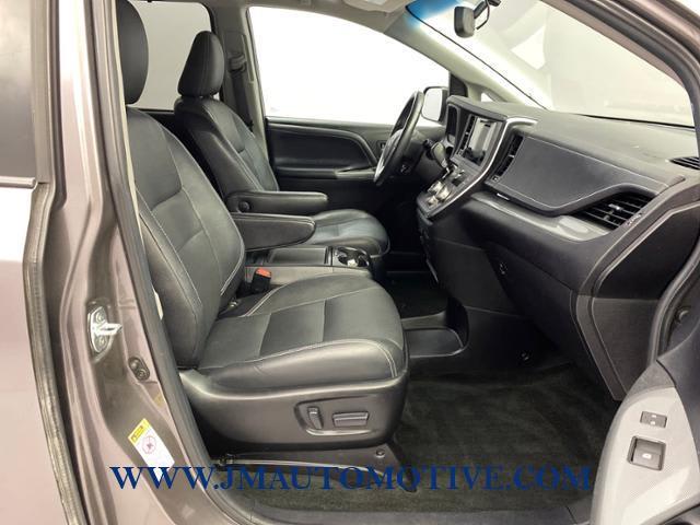2015 Toyota Sienna SE, available for sale in Naugatuck, Connecticut | J&M Automotive Sls&Svc LLC. Naugatuck, Connecticut 2015 Toyota Sienna SE, available for sale in Naugatuck, Connecticut | J&M Automotive Sls&Svc LLC. Naugatuck, Connecticut