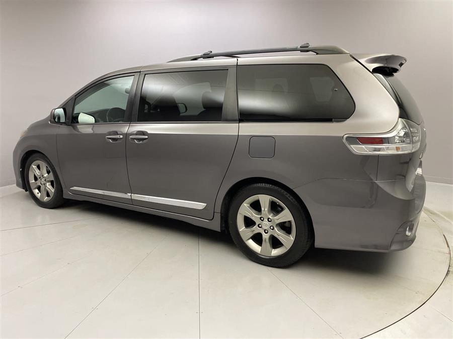 2015 Toyota Sienna SE, available for sale in Naugatuck, Connecticut | J&M Automotive Sls&Svc LLC. Naugatuck, Connecticut 2015 Toyota Sienna SE, available for sale in Naugatuck, Connecticut | J&M Automotive Sls&Svc LLC. Naugatuck, Connecticut