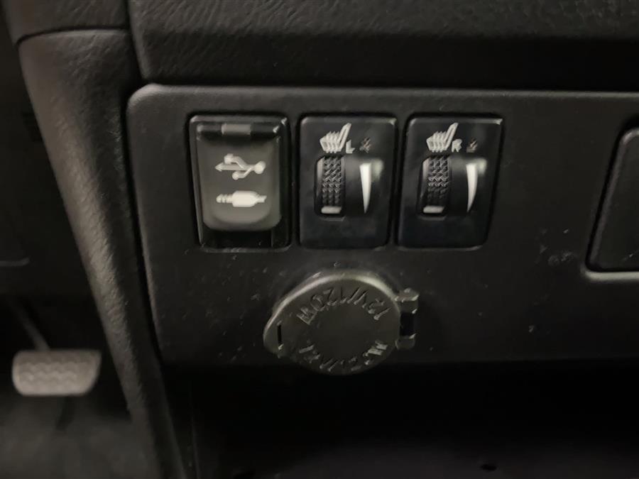 2015 Toyota Sienna SE, available for sale in Naugatuck, Connecticut | J&M Automotive Sls&Svc LLC. Naugatuck, Connecticut 2015 Toyota Sienna SE, available for sale in Naugatuck, Connecticut | J&M Automotive Sls&Svc LLC. Naugatuck, Connecticut