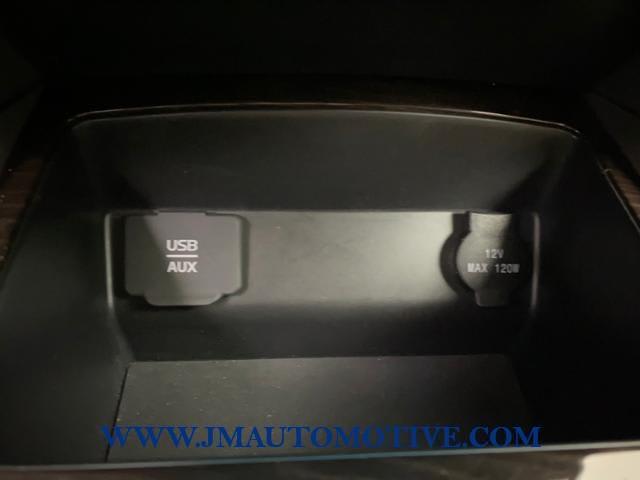 2015 Nissan Altima 2.5 SL, available for sale in Naugatuck, Connecticut | J&M Automotive Sls&Svc LLC. Naugatuck, Connecticut 2015 Nissan Altima 2.5 SL, available for sale in Naugatuck, Connecticut | J&M Automotive Sls&Svc LLC. Naugatuck, Connecticut