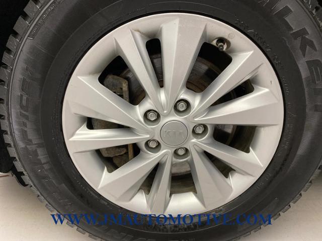 2017 Kia Sedona LX, available for sale in Naugatuck, Connecticut | J&M Automotive Sls&Svc LLC. Naugatuck, Connecticut 2017 Kia Sedona LX, available for sale in Naugatuck, Connecticut | J&M Automotive Sls&Svc LLC. Naugatuck, Connecticut
