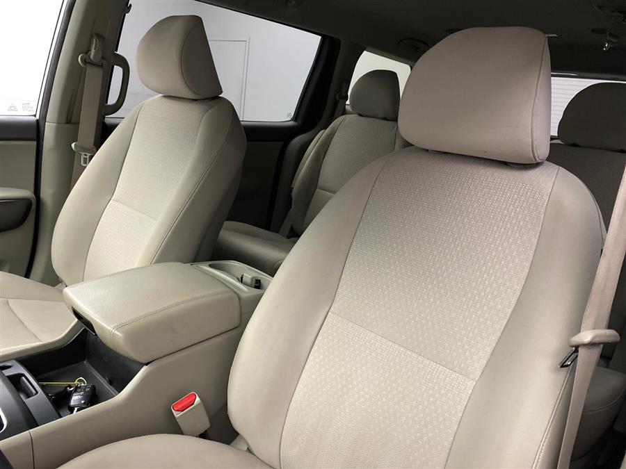 2017 Kia Sedona LX, available for sale in Naugatuck, Connecticut | J&M Automotive Sls&Svc LLC. Naugatuck, Connecticut 2017 Kia Sedona LX, available for sale in Naugatuck, Connecticut | J&M Automotive Sls&Svc LLC. Naugatuck, Connecticut