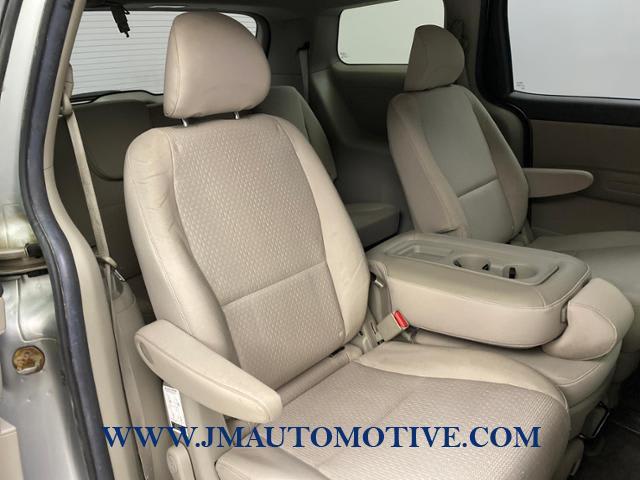 2017 Kia Sedona LX, available for sale in Naugatuck, Connecticut | J&M Automotive Sls&Svc LLC. Naugatuck, Connecticut 2017 Kia Sedona LX, available for sale in Naugatuck, Connecticut | J&M Automotive Sls&Svc LLC. Naugatuck, Connecticut