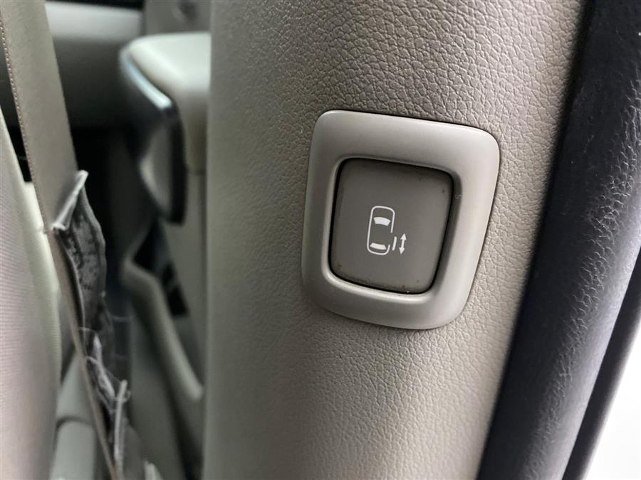 2017 Kia Sedona LX, available for sale in Naugatuck, Connecticut | J&M Automotive Sls&Svc LLC. Naugatuck, Connecticut 2017 Kia Sedona LX, available for sale in Naugatuck, Connecticut | J&M Automotive Sls&Svc LLC. Naugatuck, Connecticut