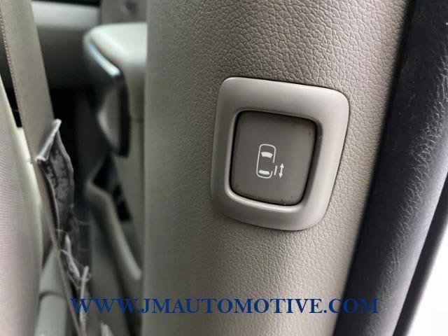 2017 Kia Sedona LX, available for sale in Naugatuck, Connecticut | J&M Automotive Sls&Svc LLC. Naugatuck, Connecticut 2017 Kia Sedona LX, available for sale in Naugatuck, Connecticut | J&M Automotive Sls&Svc LLC. Naugatuck, Connecticut