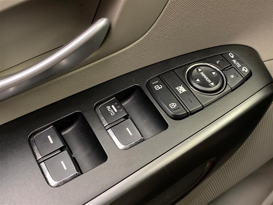 2017 Kia Sedona LX, available for sale in Naugatuck, Connecticut | J&M Automotive Sls&Svc LLC. Naugatuck, Connecticut 2017 Kia Sedona LX, available for sale in Naugatuck, Connecticut | J&M Automotive Sls&Svc LLC. Naugatuck, Connecticut